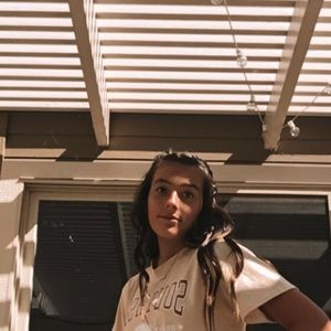 Meet your Posher, Zoe